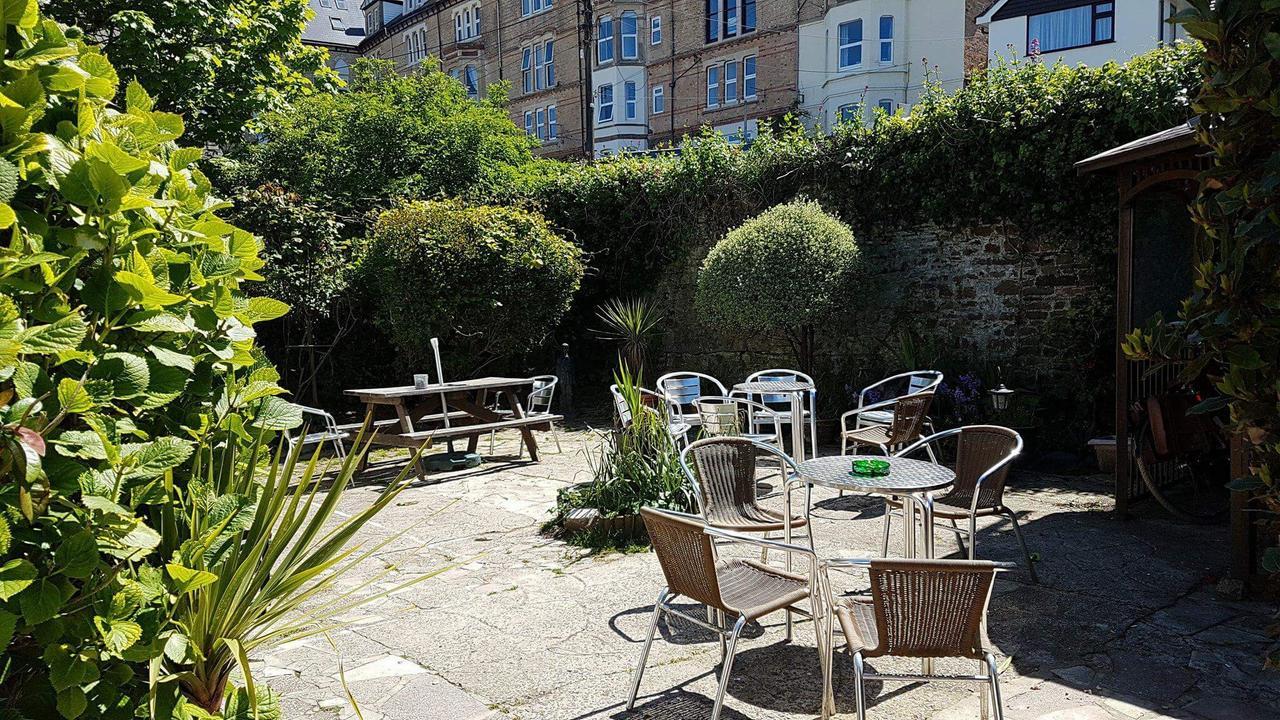 The Village Inn Bideford Buitenkant foto